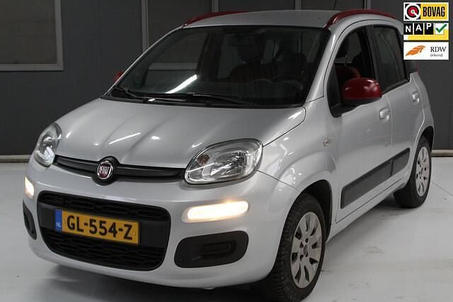 Grijs Occasion 2015 Fiat Panda Hatchback | € 6.950 (Eerlijke prijs) - Afbeelding 1/4