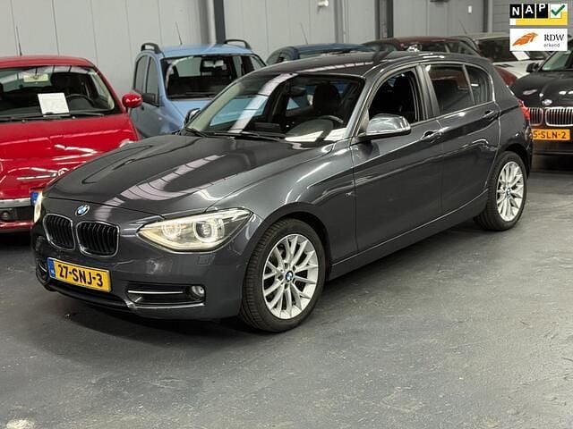 Grijs Gebruikt 2011 BMW 116 Hatchback | € 8.499 (Goede deal) - Afbeelding 1/4