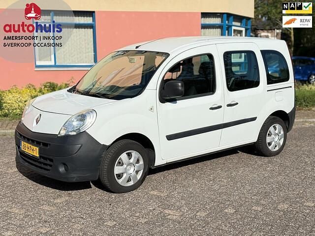 Wit Gebruikt 2009 Renault Kangoo Authentique MPV | € 3.249 (Goede deal) - Afbeelding 1/4