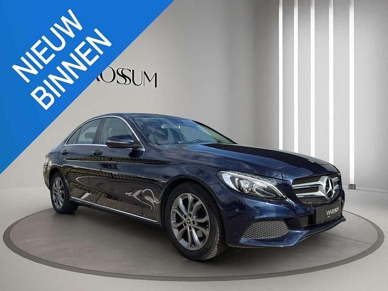 Blauw Gebruikt 2017 Mercedes C180 Business Sedan | € 22.450 (Goede deal) - Afbeelding 1/4