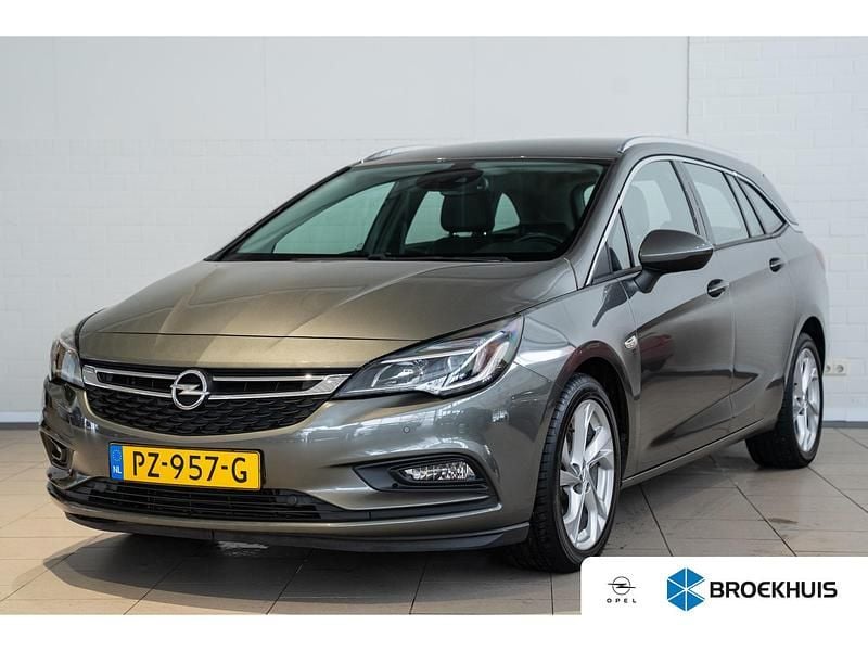 Grijs Gebruikt 2018 Opel Astra Innovation Stationwagen | € 11.690 (Goede deal) - Afbeelding 1/4