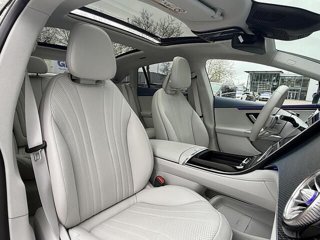 Occasion Mercedes EQE500 AMG line 300 kW (408 PK) 2023 Zwart Sedan