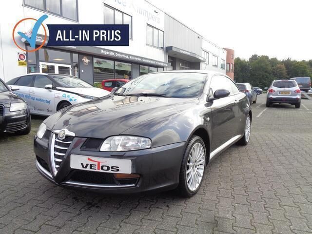 Grijs Gebruikt 2006 Alfa Romeo GT Distinctive Coupé | € 4.950 (Eerlijke prijs) - Afbeelding 1/4
