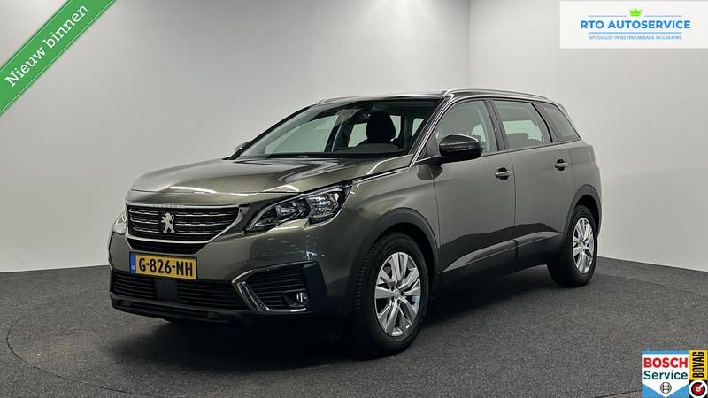 Grijs, metallic lak Gebruikt 2019 Peugeot 5008 Allure MPV | € 17.000 (Eerlijke prijs) - Afbeelding 1/4