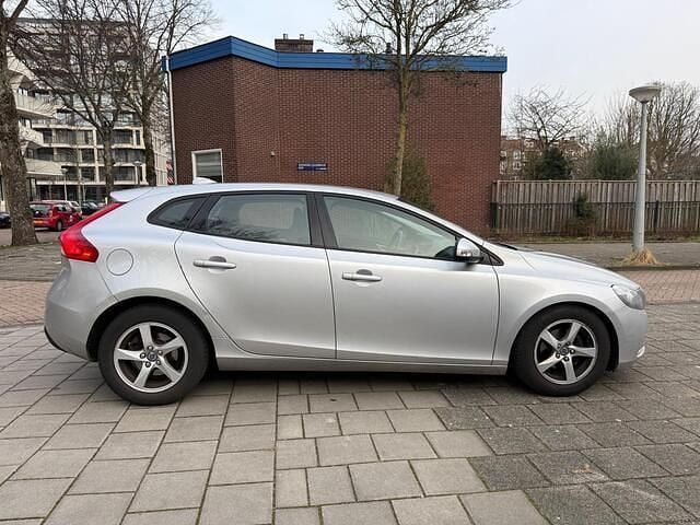 Occasion Volvo V40 Business Edition 114 PK (83 kW) 2014 Grijs (metallic) Hatchback
