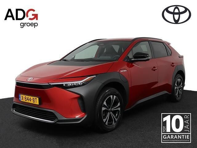 Rood Gebruikt 2023 Toyota bZ4X SUV | € 31.950 (Goede deal) - Afbeelding 1/4
