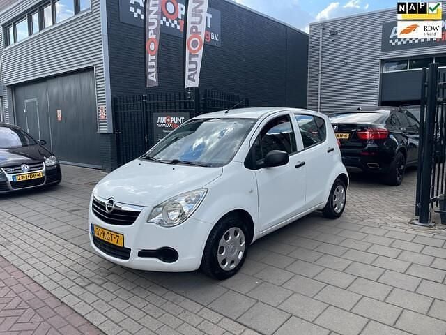 Wit Gebruikt 2009 Opel Agila Essentia Hatchback | € 2.499 (Eerlijke prijs) - Afbeelding 1/4