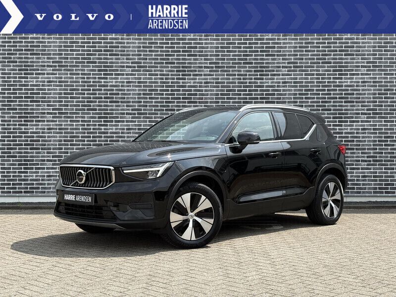 Zwart Gebruikt 2023 Volvo XC40 Core SUV | € 38.194 - Afbeelding 1/4