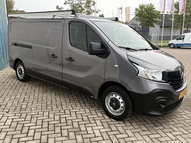 Occasion Renault Trafic Komfort 97 PK (71 kW) 2019 Grijs MPV
