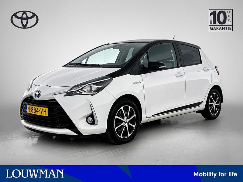 Occasion Toyota Yaris Hybrid Design 2022 Wit Hatchback