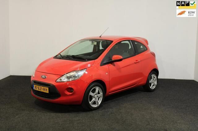 Rood Gebruikt 2009 Ford Ka Trend Hatchback | € 2.750 (Eerlijke prijs) - Afbeelding 1/4