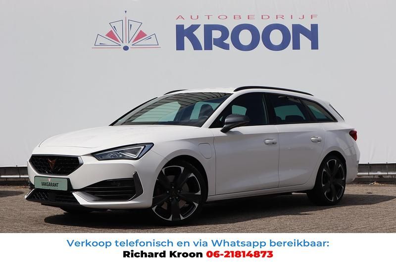 Wit Gebruikt 2022 Cupra Leon VZ Stationwagen | € 26.900 (Eerlijke prijs) - Afbeelding 1/4