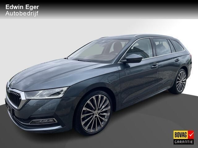 Grijs Gebruikt 2021 Skoda Octavia Stationwagen | € 28.450 (Eerlijke prijs) - Afbeelding 1/4