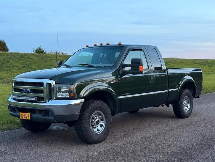 Gebruikt 2000 Ford F250 Lariat Pickup | € 9.995 - Afbeelding 1/4