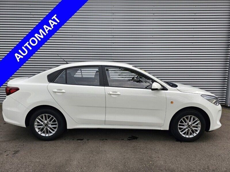 Wit, metallic lak Gebruikt 2018 Kia Rio EX Sedan | € 15.945 - Afbeelding 1/4