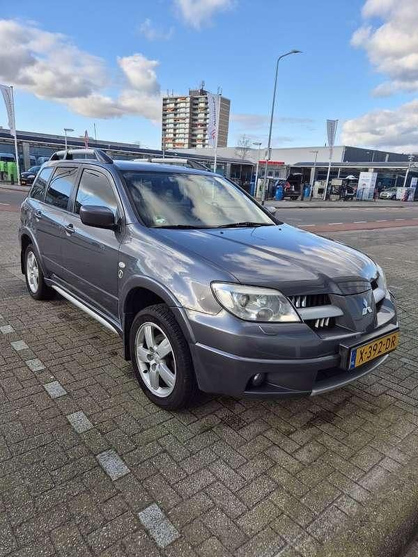 Gebruikt 2006 Mitsubishi Outlander SUV | € 4.300 (Eerlijke prijs) - Afbeelding 1/4