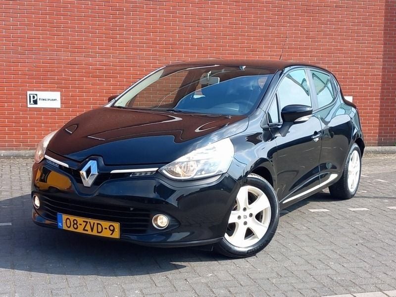 Zwart, metallic lak Occasion 2013 Renault Clio IV Expression Hatchback | € 4.950 (Eerlijke prijs) - Afbeelding 1/4