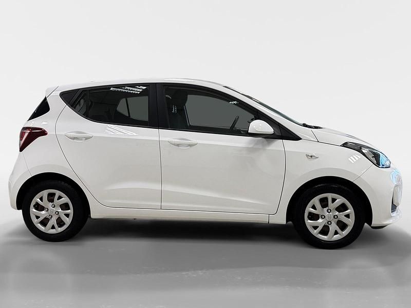 Occasion Hyundai i10 Comfort 67 PK (49 kW) 2019 Polar white (psw) Hatchback