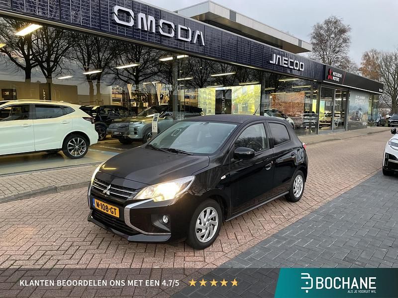 Zwart Gebruikt 2021 Mitsubishi Space Star Intense Hatchback | € 16.245 (Iets duurder) - Afbeelding 1/3