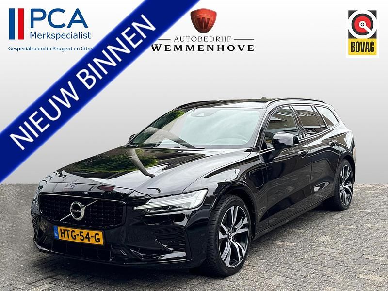 Zwart Gebruikt 2021 Volvo V60 R-Design Stationwagen | € 27.345 (Goede deal) - Afbeelding 1/4