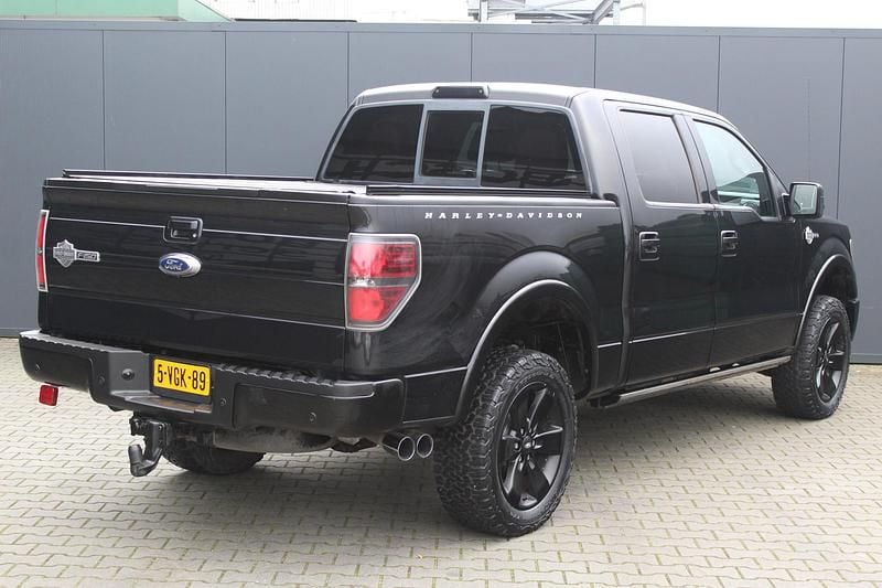 Occasion Ford V8 305 PK (224 kW) 2010 Zwart Van