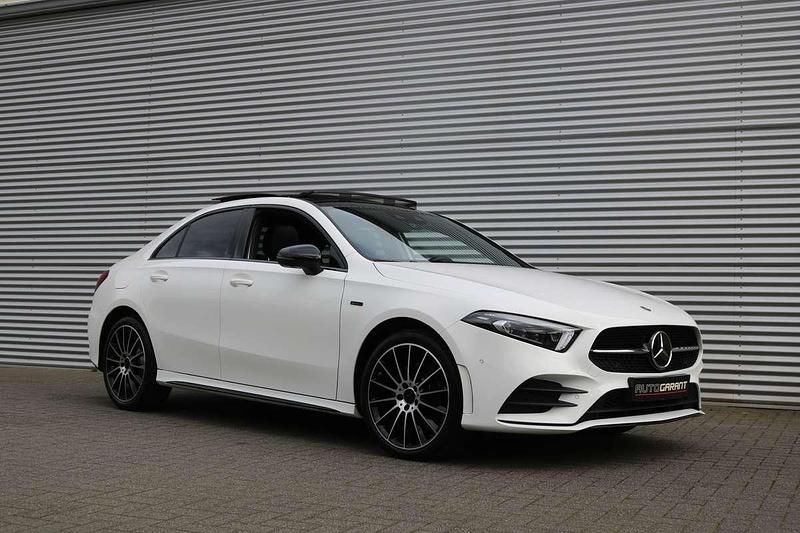 Occasion Mercedes A250 AMG 218 PK (160 kW) 2020 Wit Sedan