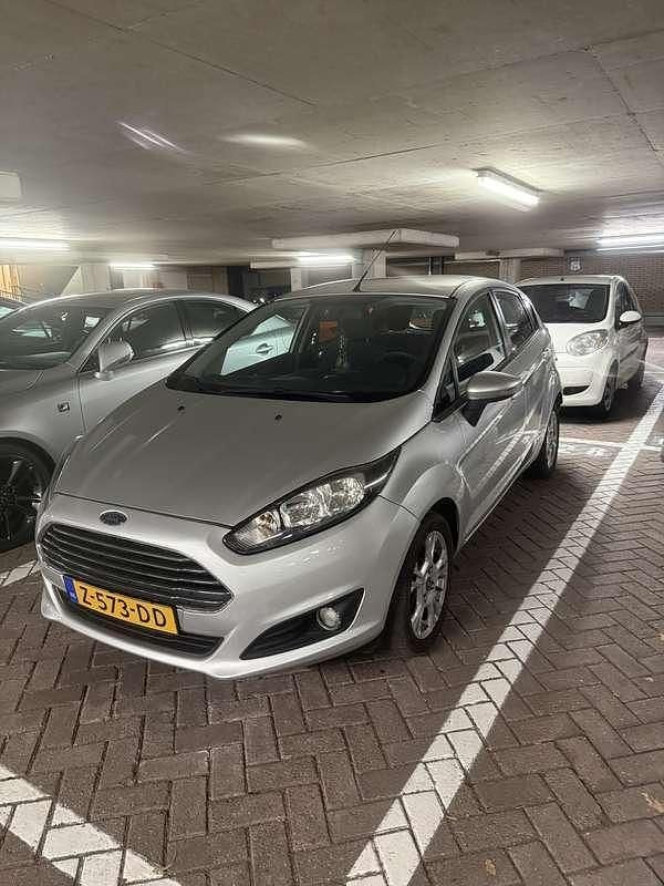 Occasion Ford Fiesta Titanium 80 PK (58 kW) 2013 Zilver Hatchback