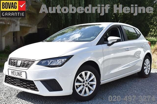 Wit Gebruikt 2022 Seat Ibiza Business Hatchback | € 17.245 (Goede deal) - Afbeelding 1/4