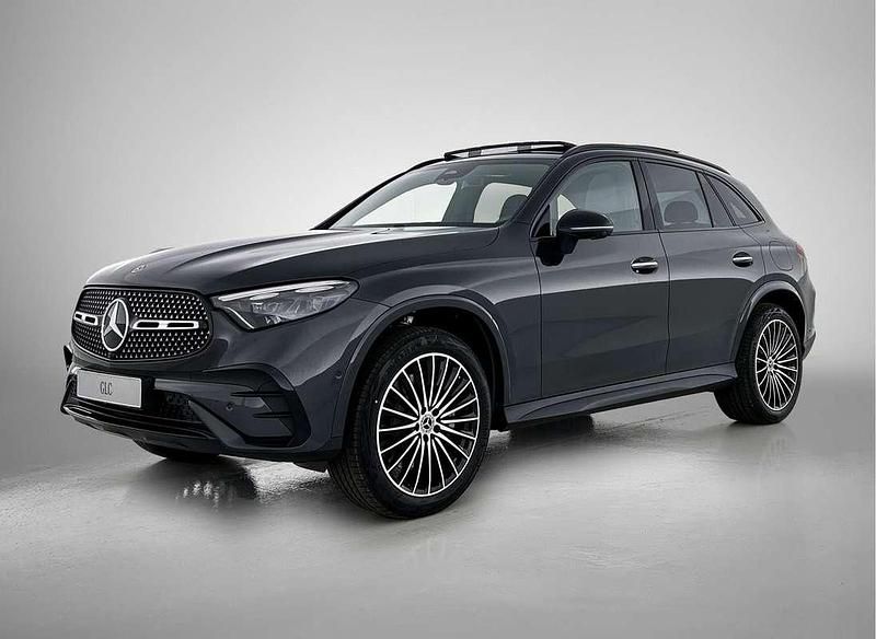 Grijs, metallic lak Nieuw 2025 Mercedes GLC300 Sport Edition SUV | € 81.500 (Goede deal) - Afbeelding 1/4