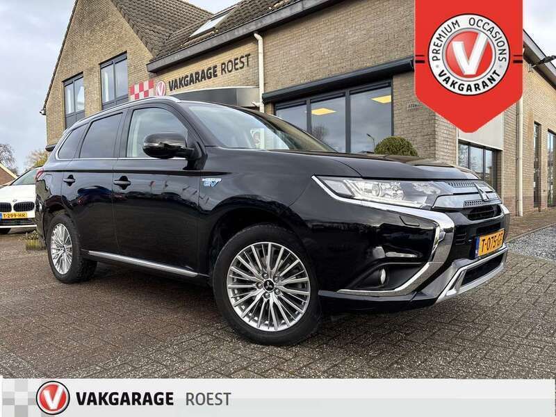 Zwart Gebruikt 2019 Mitsubishi Outlander P-HEV Intense SUV | € 22.750 (Eerlijke prijs) - Afbeelding 1/4