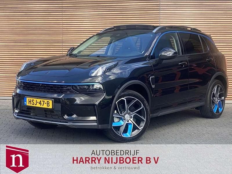Zwart, metallic lak Gebruikt 2023 Lynk & Co 01 SUV | € 28.900 (Eerlijke prijs) - Afbeelding 1/4