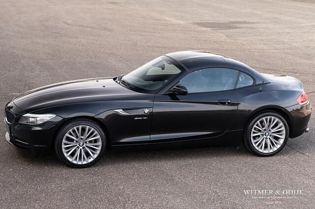 Zwart Gebruikt 2013 BMW Z4 Executive Cabriolet | € 17.950 (Goede deal) - Afbeelding 1/4