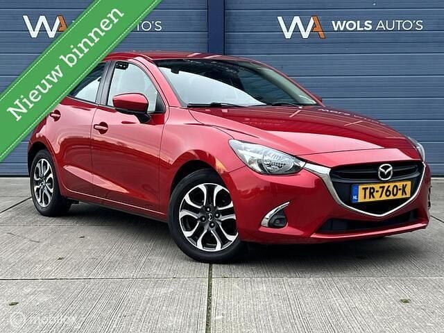 Rood Gebruikt 2018 Mazda 2 Dynamic Hatchback | € 7.640 (Goede deal) - Afbeelding 1/4