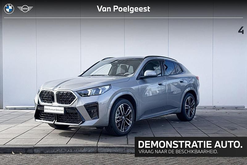Skyscraper grey metallic (c4w) (grijs metallic) Gebruikt 2025 BMW X2 M Sport SUV | € 63.900 (Eerlijke prijs) - Afbeelding 1/4