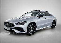 Licht hightechzilver metallic Nieuw 2025 Mercedes CLA250e Business Sedan | € 51.457 (Eerlijke prijs) - Afbeelding 1/4