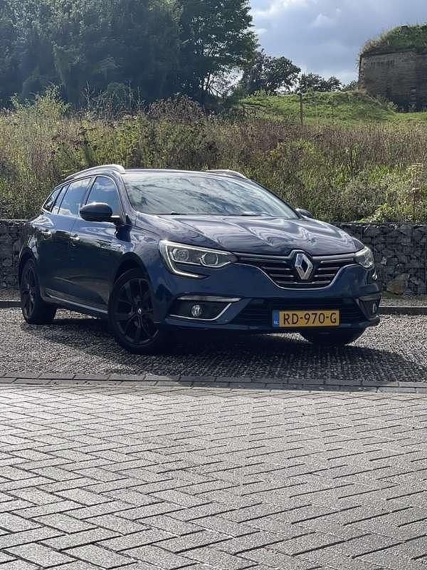 Occasion Renault Mégane GrandTour Bose Edition 132 PK (97 kW) 2017 Blauw Stationwagen