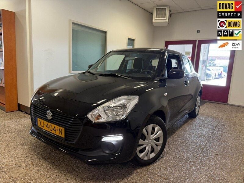 Zwart Gebruikt 2019 Suzuki Swift Comfort Hatchback | € 11.999 (Eerlijke prijs) - Afbeelding 1/4