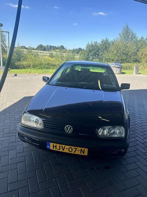 Zwart Gebruikt 1995 VW Golf III Edition Hatchback | € 6.200 - Afbeelding 1/4