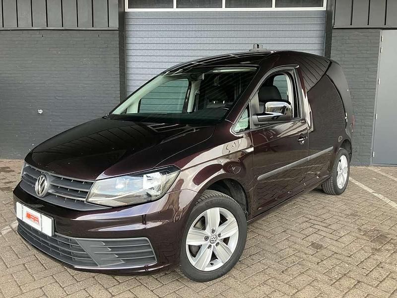 Occasion VW Caddy Highline 102 PK (75 kW) 2016 Paars metallic MPV