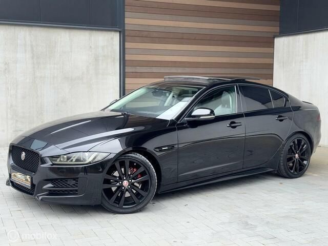 Overige Gebruikt 2016 Jaguar XE R-Sport Sedan | € 14.995 (Iets duurder) - Afbeelding 1/4