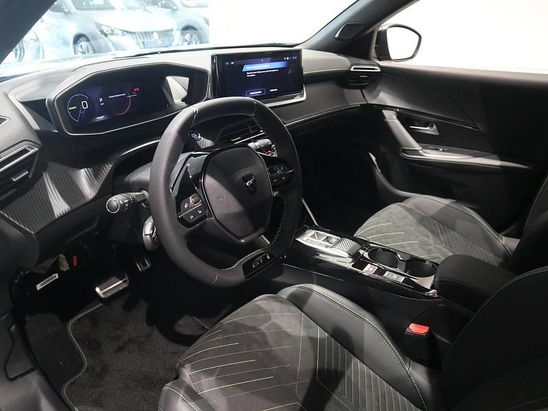 Nieuw Peugeot e-2008 GTi 114 kW (156 PK) 2025 Grijs SUV