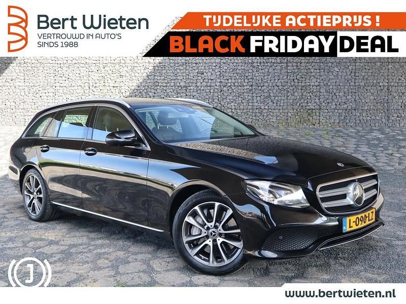 Zwart Gebruikt 2017 Mercedes E400 Premium Plus Stationwagen | € 29.290 - Afbeelding 1/3