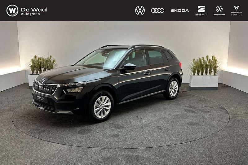 Black magic Gebruikt 2023 Skoda Kamiq Ambition SUV | € 20.800 (Eerlijke prijs) - Afbeelding 1/3