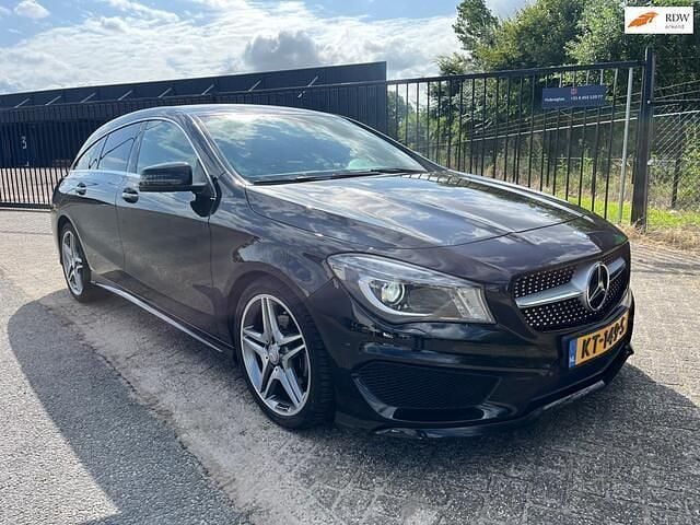 Zwart Gebruikt 2015 Mercedes CLA180 Shooting Brake OrangeArt Edition Stationwagen | € 18.490 (Iets duurder) - Afbeelding 1/4