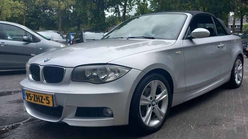 Grijs Gebruikt 2009 BMW 120 Cabriolet Executive Cabriolet | € 5.995 (Goede deal) - Afbeelding 1/4