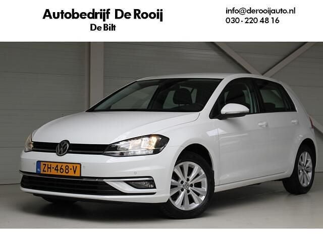 Wit Gebruikt 2019 VW Golf VII Comfortline Hatchback | € 14.950 (Eerlijke prijs) - Afbeelding 1/4