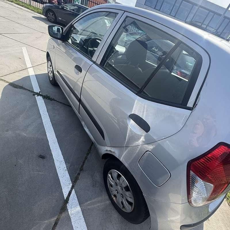 Grijs Gebruikt 2009 Hyundai i10 Active Hatchback | € 1.500 (Goede deal) - Afbeelding 1/4