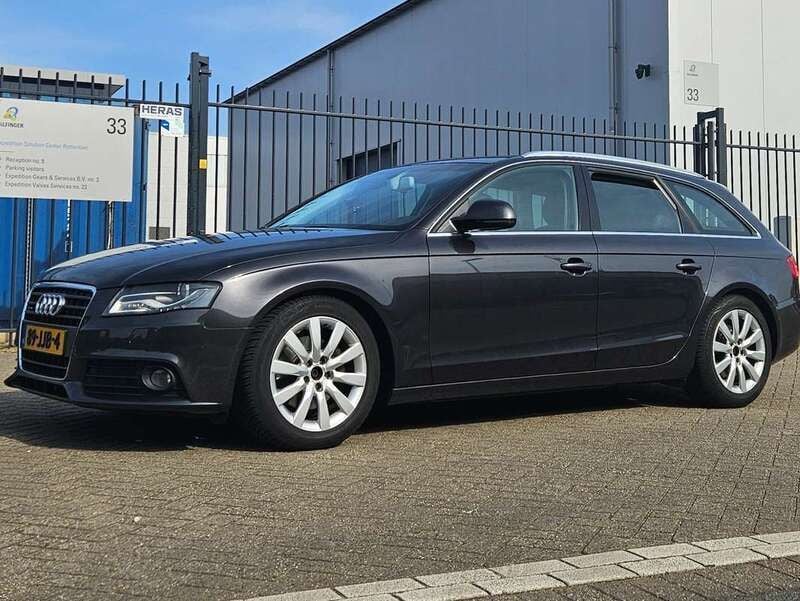 Grijs Gebruikt 2009 Audi A4 Stationwagen | € 3.250 (Super prijs) - Afbeelding 1/4