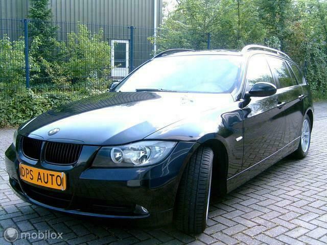 Zwart Gebruikt 2007 BMW 318 Executive Stationwagen | € 4.950 (Duur) - Afbeelding 1/4