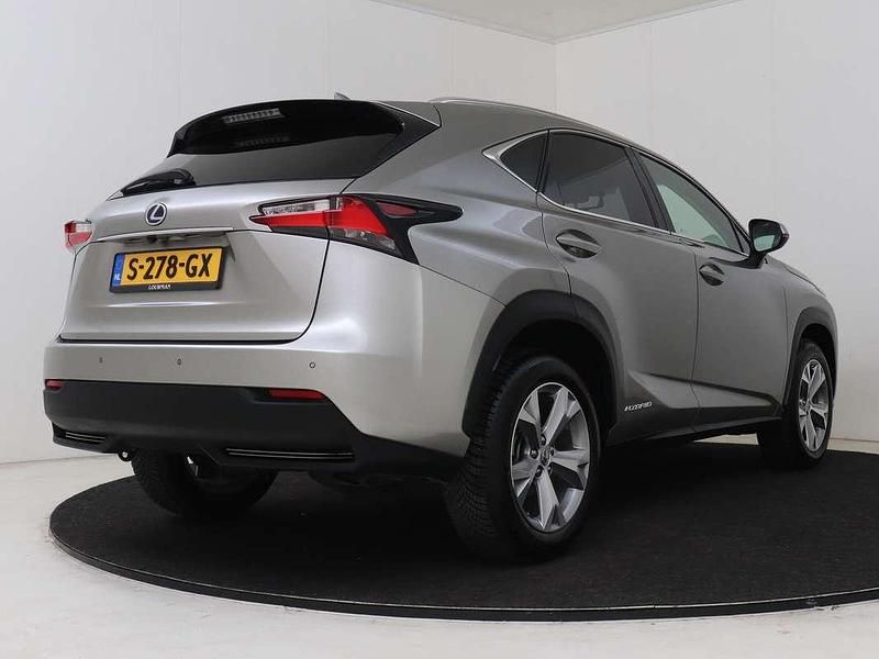 Occasion Lexus NX300h President Line 197 PK (144 kW) 2016 Grijs SUV